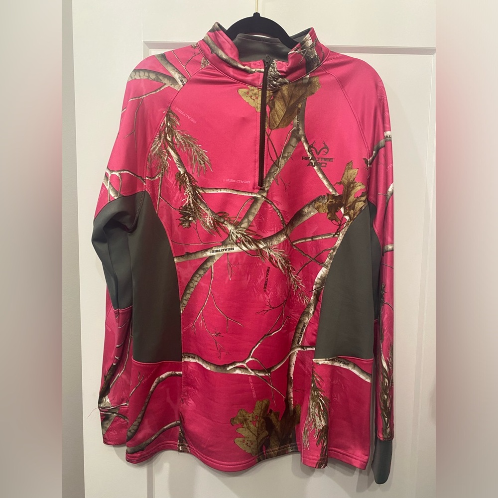 Realtree Camo Long Sleeve top